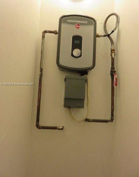 Small Image of 435 EAST 52ND ST, Hialeah Number 39