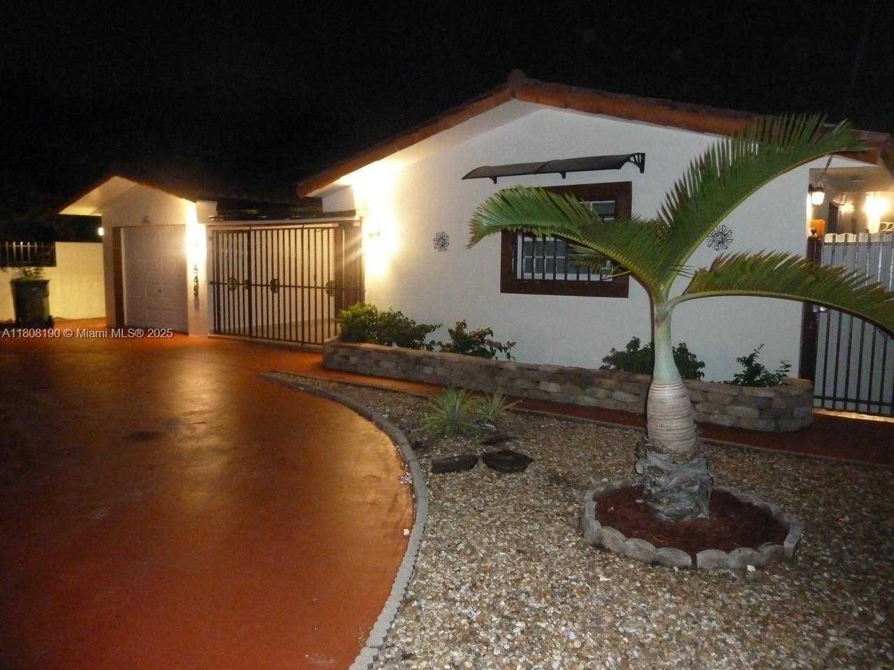 Small Image of 435 EAST 52ND ST, Hialeah Number 40