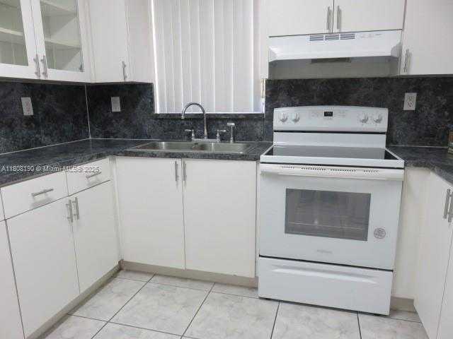 Small Image of 435 EAST 52ND ST, Hialeah Number 8