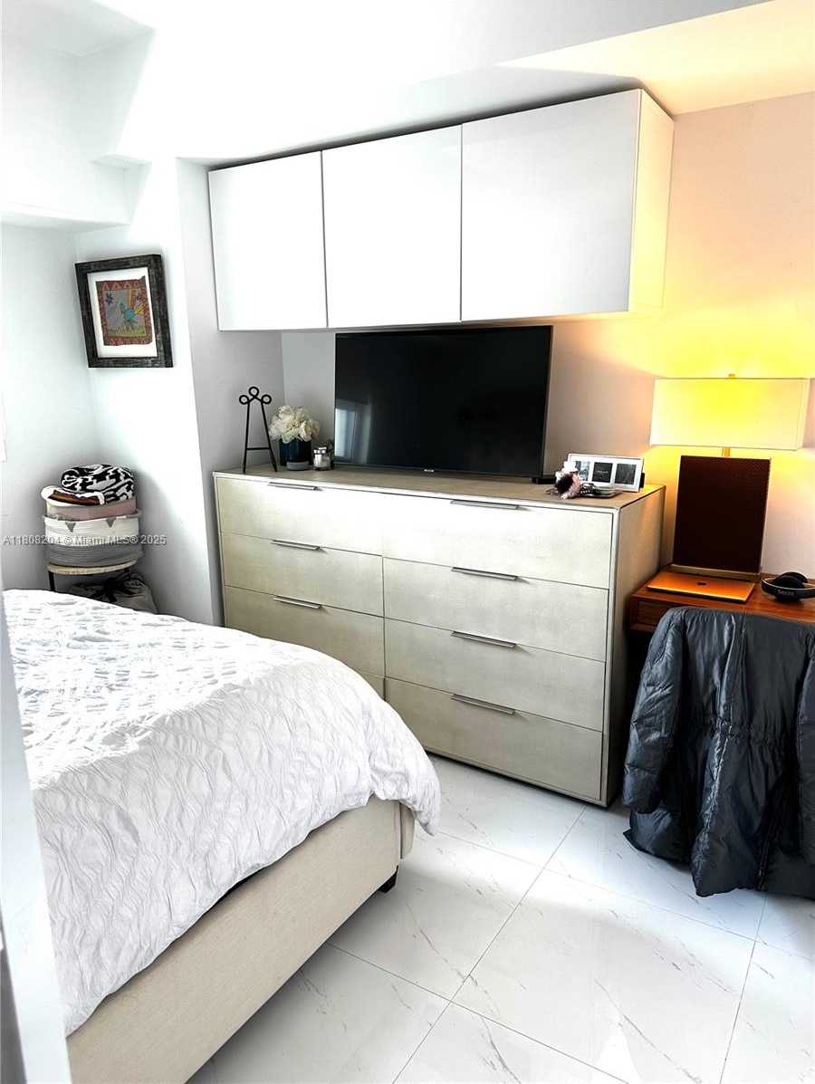 Small Image of 460 NORTH EAST 28TH ST #1607, Miami Number 13