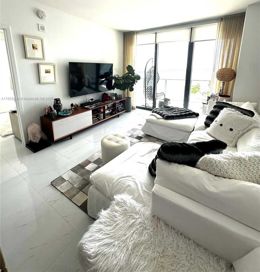Small Image of 460 NORTH EAST 28TH ST #1607, Miami Number 15