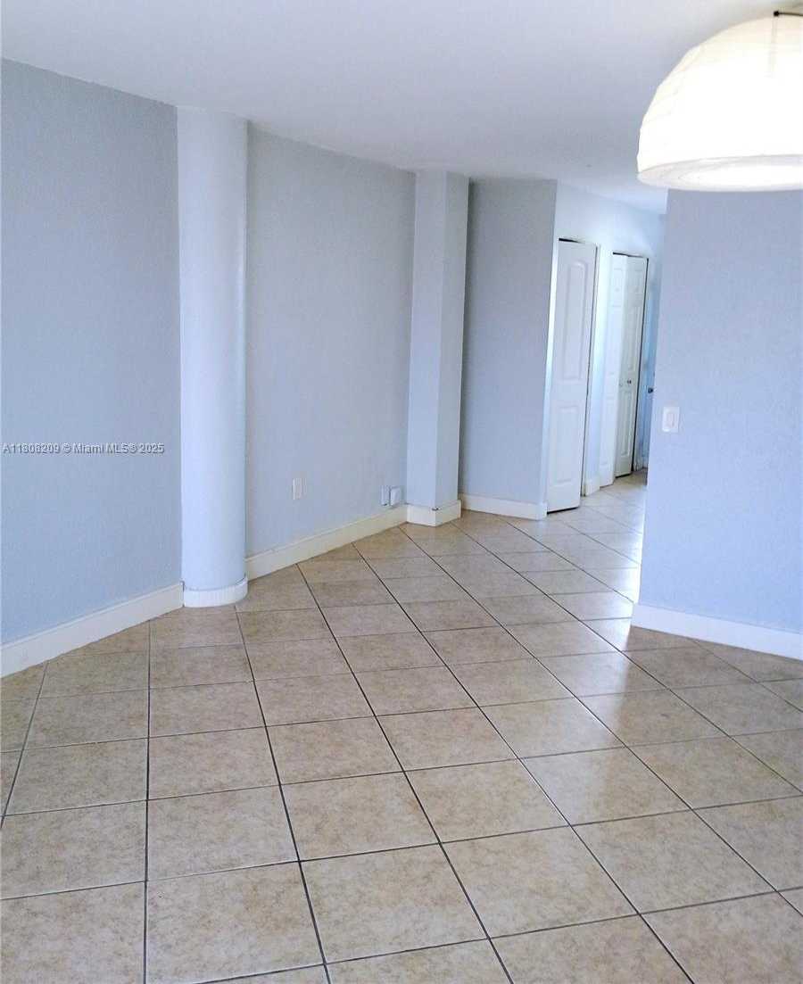 Small Image of 7904 WEST DR #706, North Bay Village Number 3