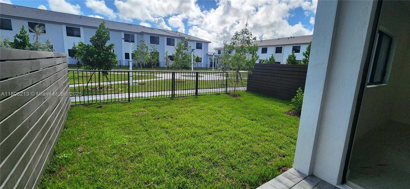 Small Image of 8314 SOUTH WEST 120TH TERRACE, Miami Number 14