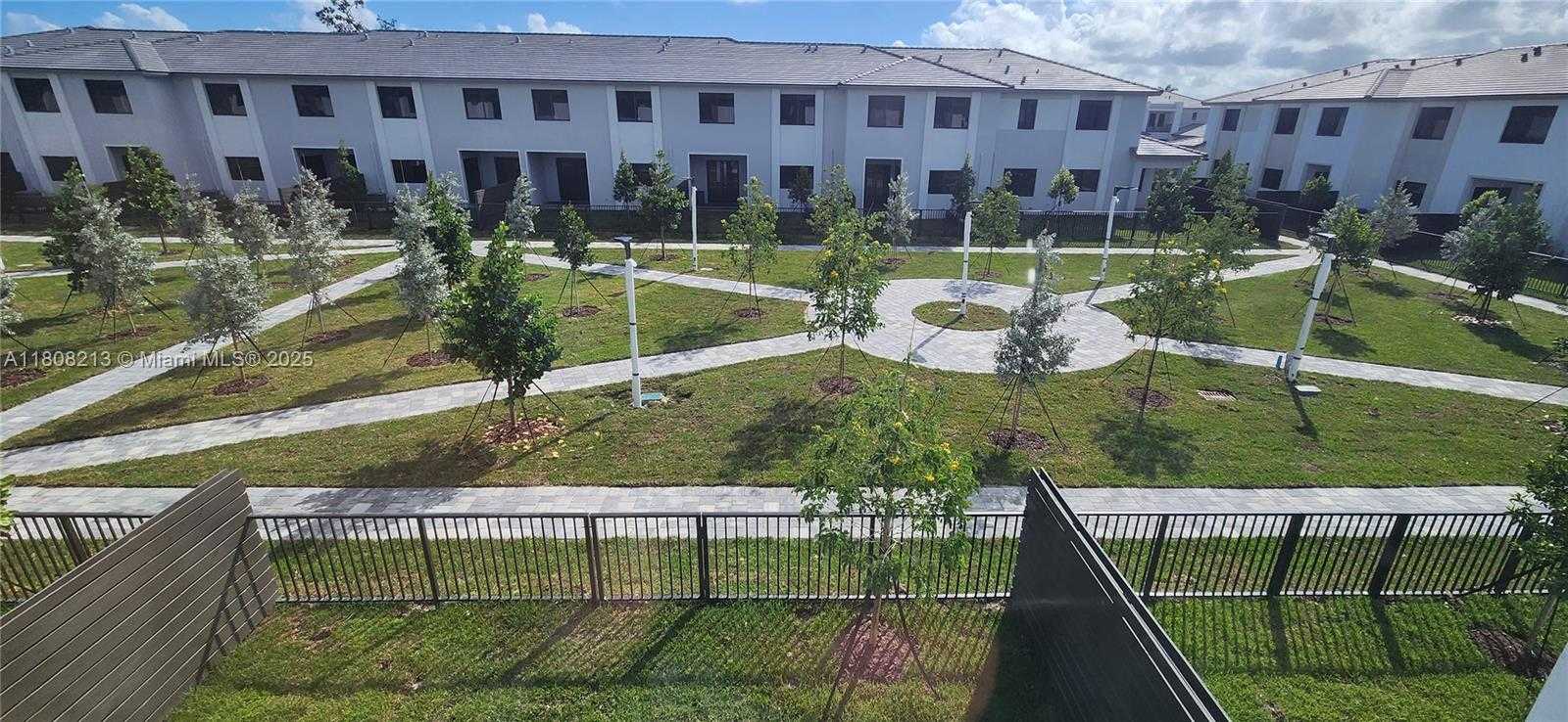 Small Image of 8314 SOUTH WEST 120TH TERRACE, Miami Number 20