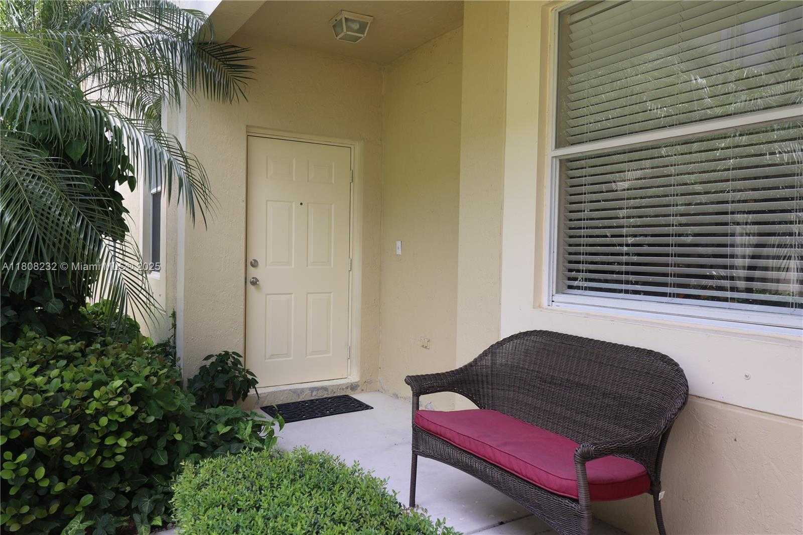 Small Image of 2076 HACIENDA TER #2076, Weston Number 11