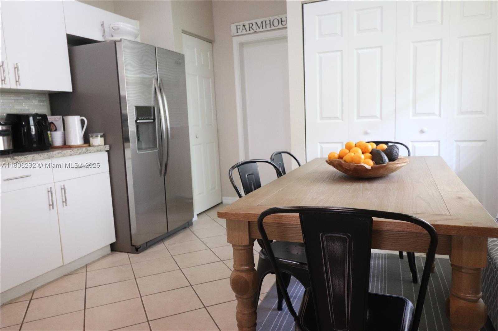 Small Image of 2076 HACIENDA TER #2076, Weston Number 15