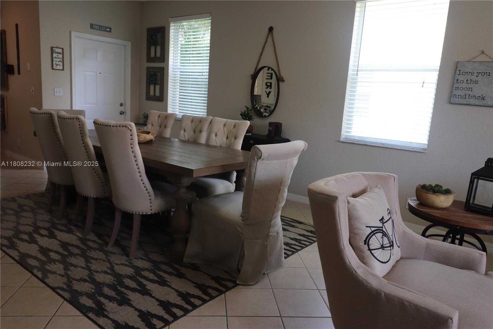 Small Image of 2076 HACIENDA TER #2076, Weston Number 22