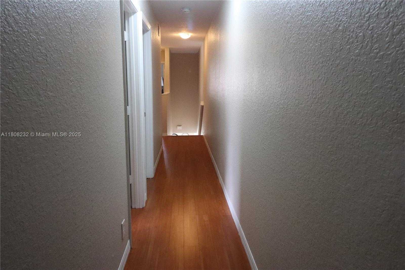 Small Image of 2076 HACIENDA TER #2076, Weston Number 27