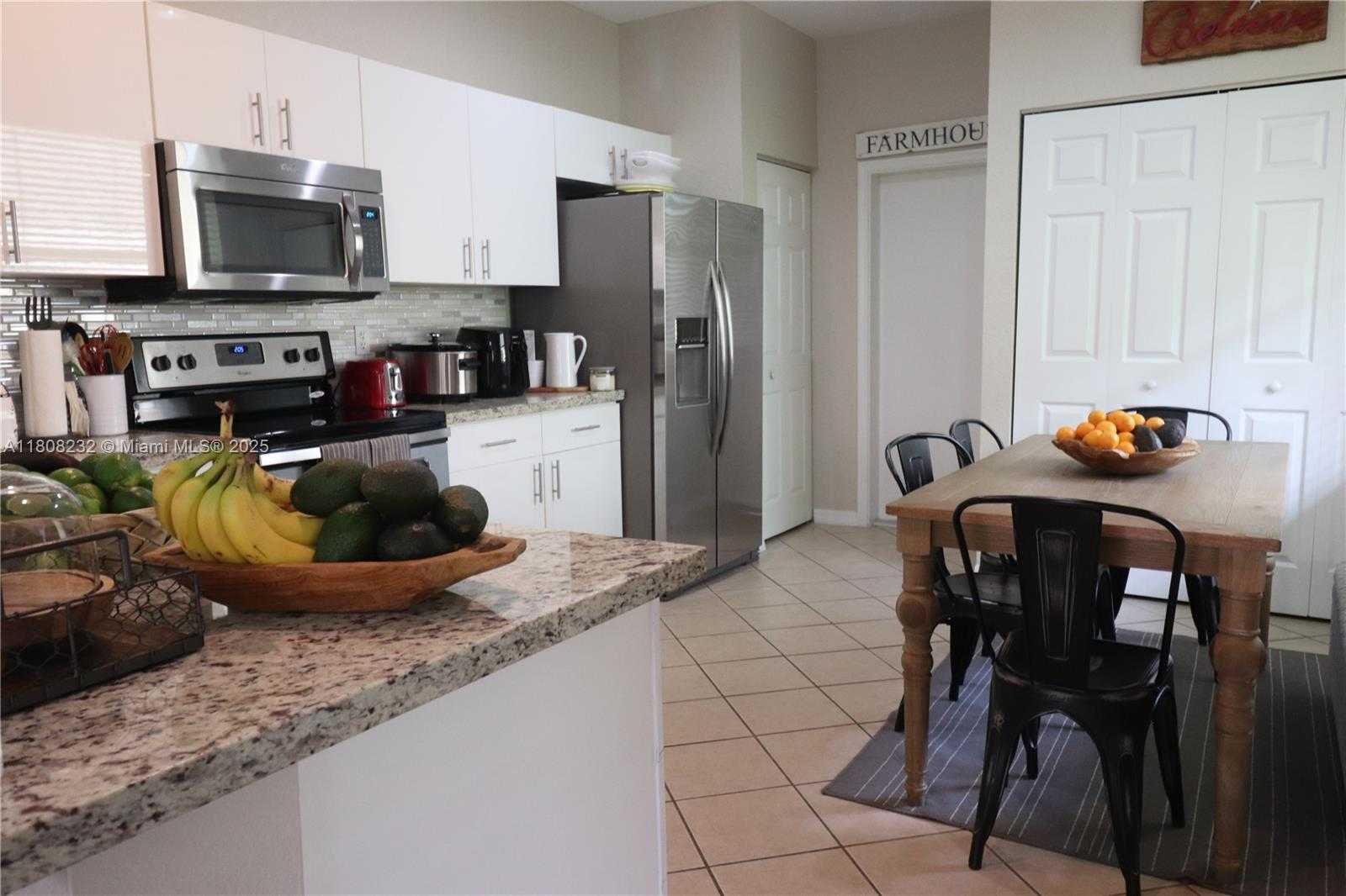 Small Image of 2076 HACIENDA TER #2076, Weston Number 34