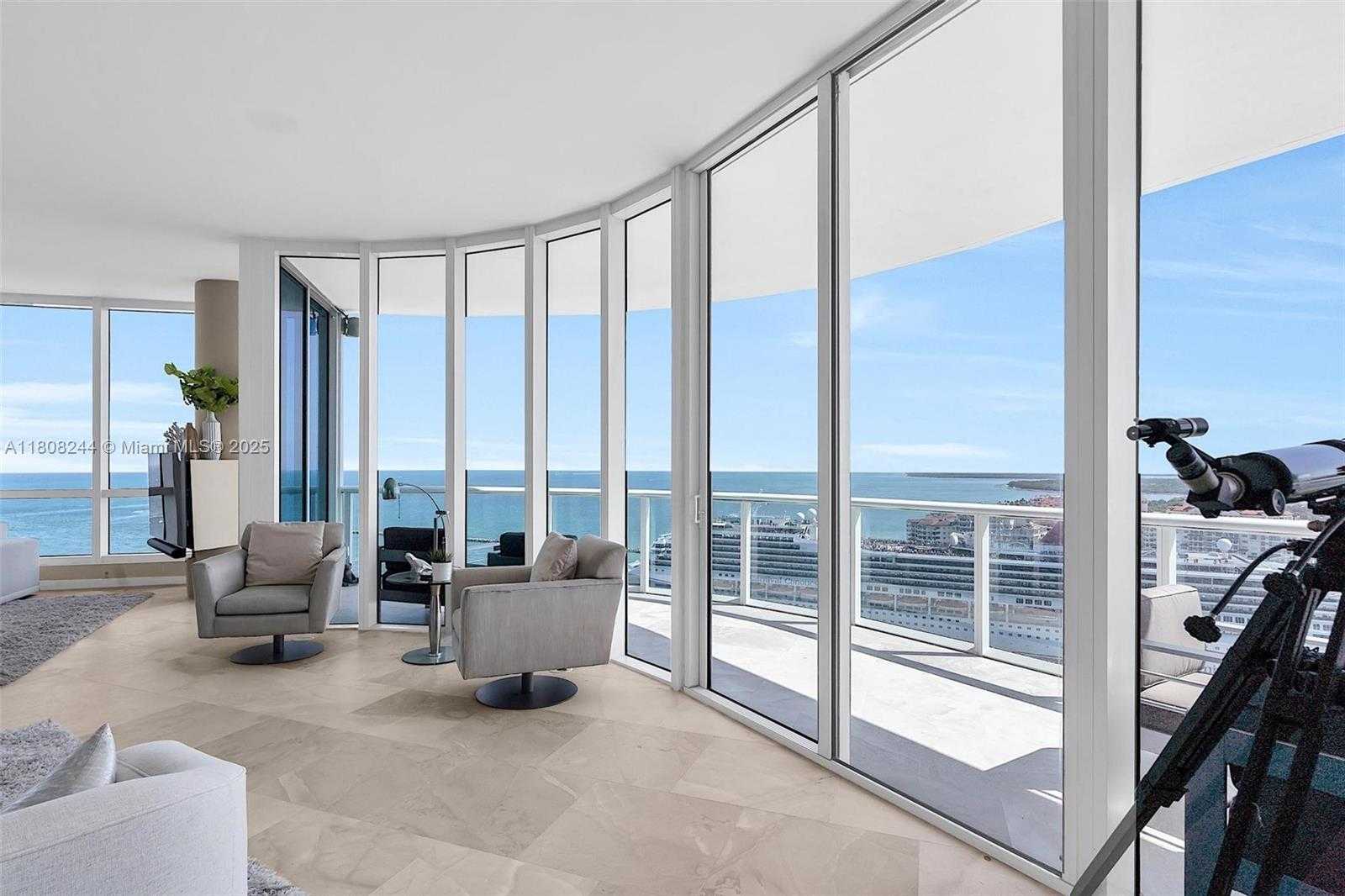 Small Image of 100 SOUTH POINTE DR #2104, Miami Beach Number 26