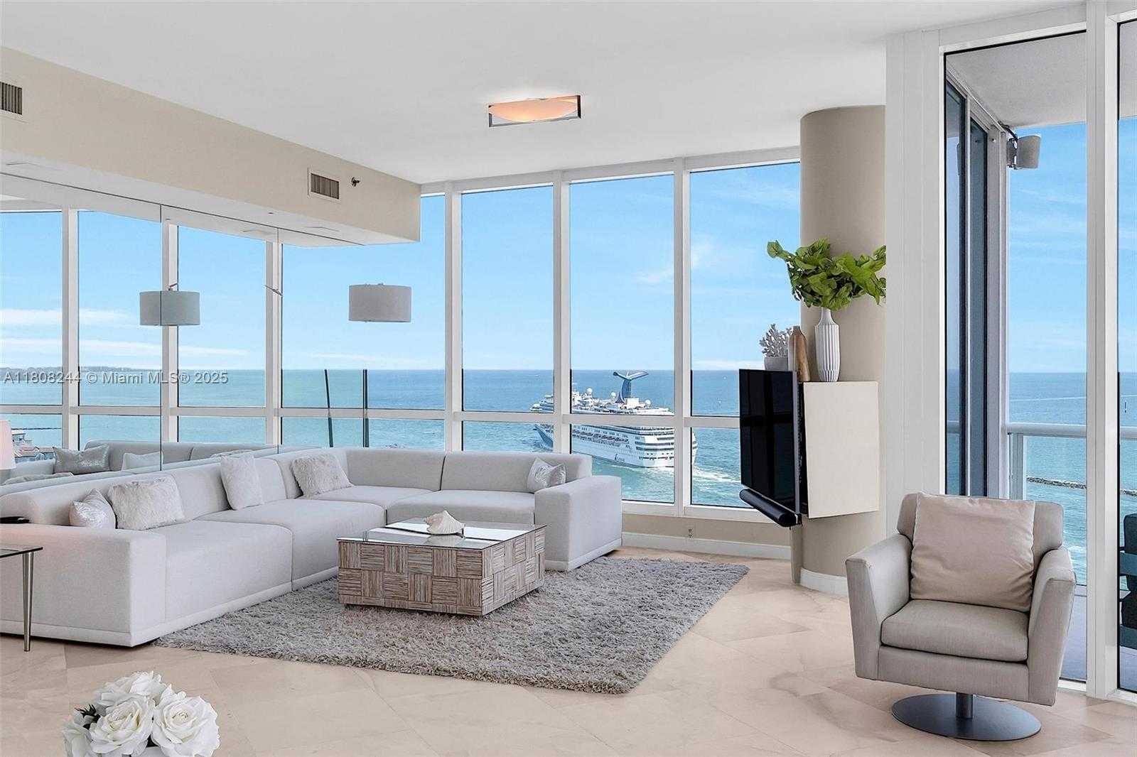 Small Image of 100 SOUTH POINTE DR #2104, Miami Beach Number 27