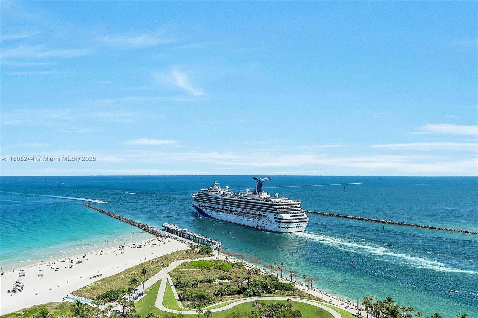 Small Image of 100 SOUTH POINTE DR #2104, Miami Beach Number 28
