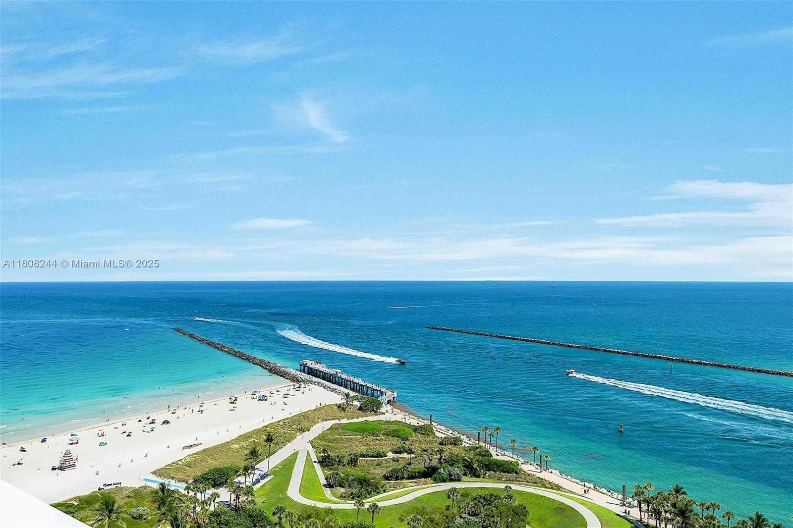 Small Image of 100 SOUTH POINTE DR #2104, Miami Beach Number 29