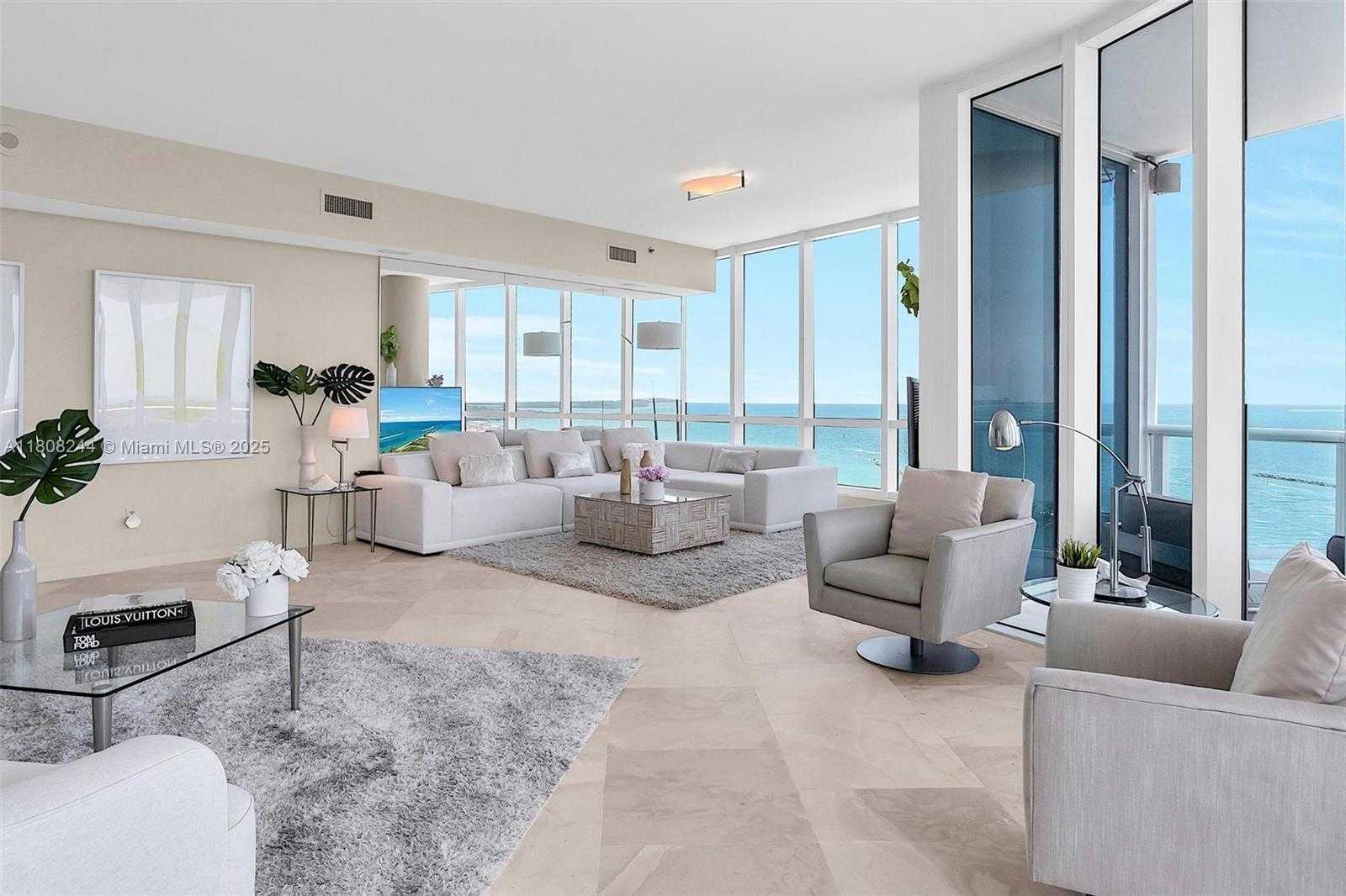 Small Image of 100 SOUTH POINTE DR #2104, Miami Beach Number 7