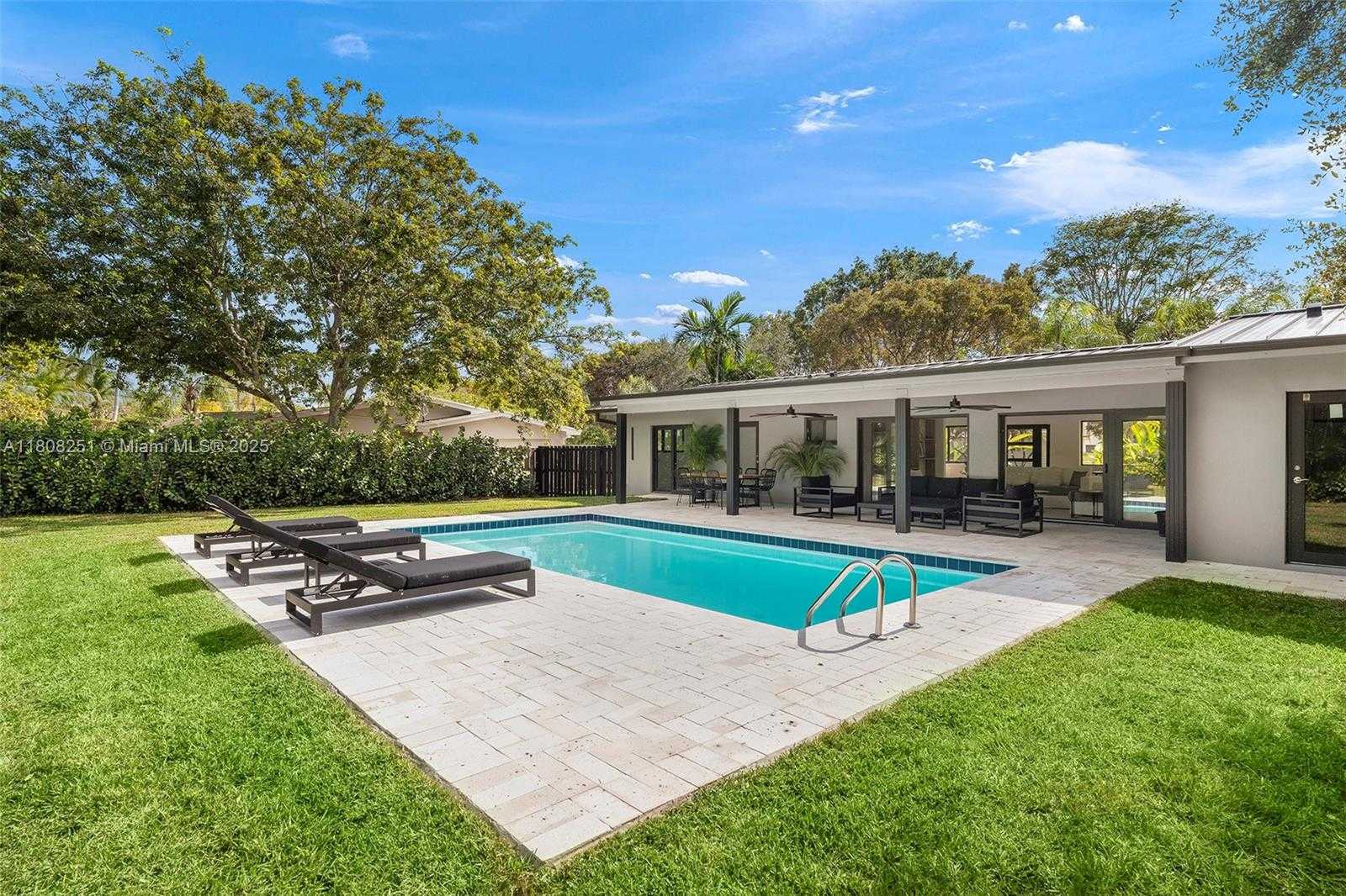 Small Image of 7445 SOUTH WEST 128TH ST, Pinecrest Number 14