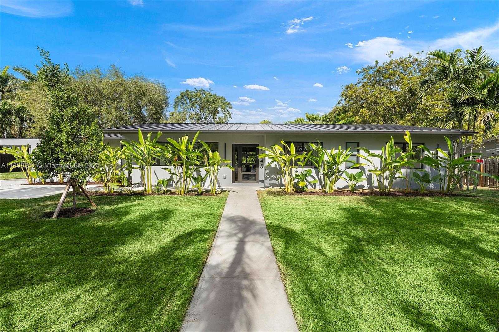 Small Image of 7445 SOUTH WEST 128TH ST, Pinecrest Number 3