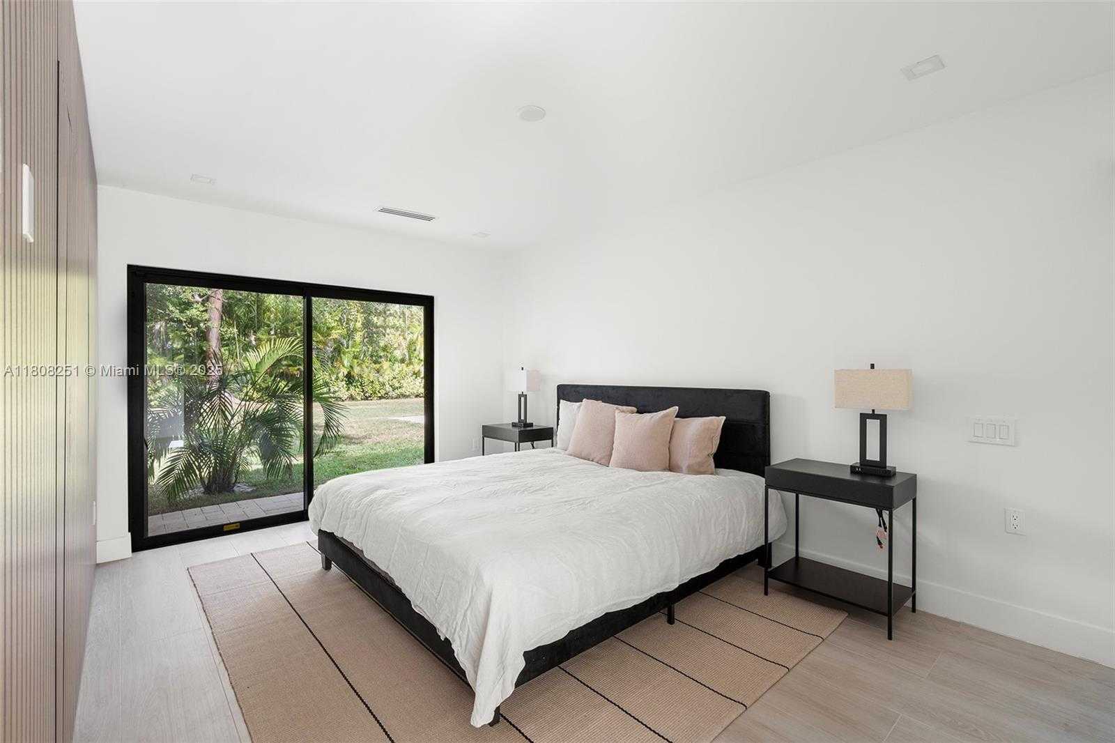Small Image of 7445 SOUTH WEST 128TH ST, Pinecrest Number 44