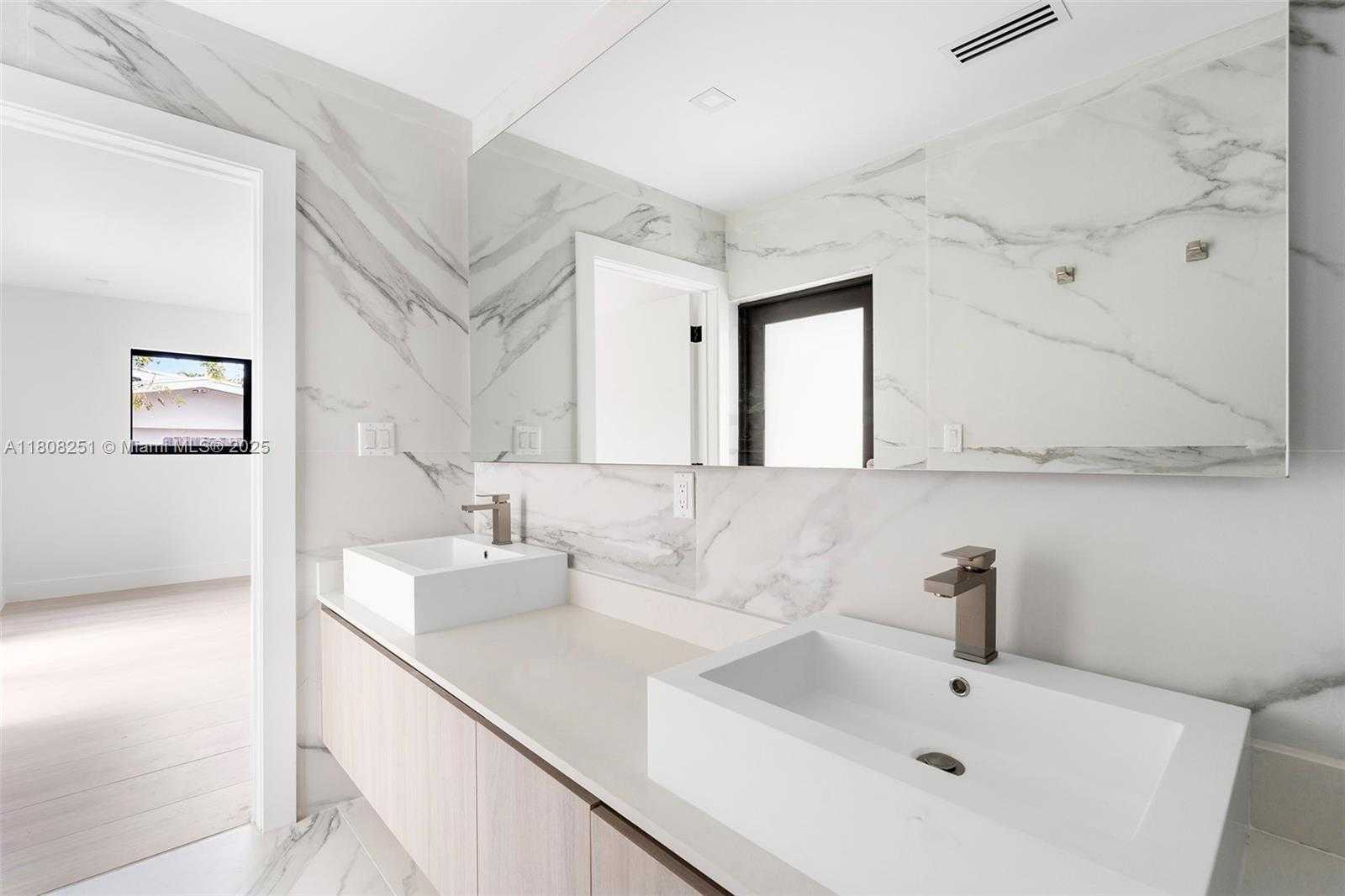 Small Image of 7445 SOUTH WEST 128TH ST, Pinecrest Number 53
