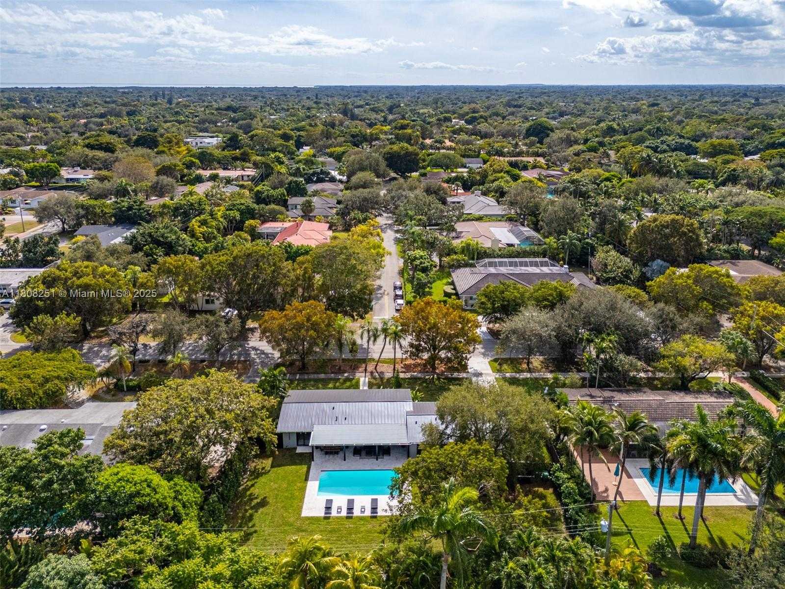 Small Image of 7445 SOUTH WEST 128TH ST, Pinecrest Number 6