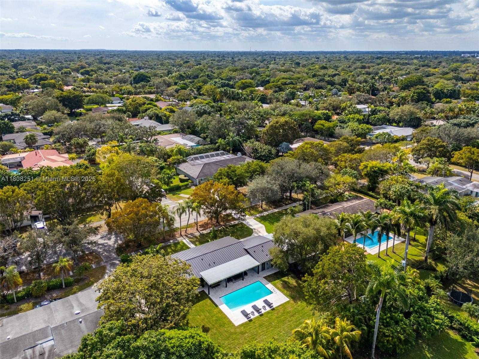 Small Image of 7445 SOUTH WEST 128TH ST, Pinecrest Number 7