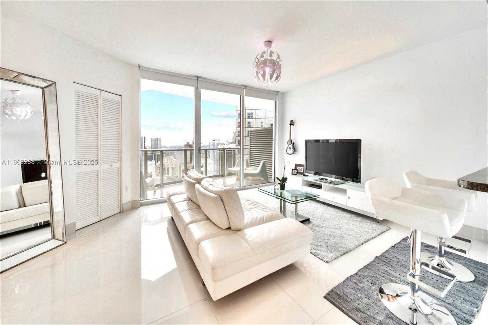 Small Image of 300 SOUTH BISCAYNE BLVD #T-3605, Miami Number 2
