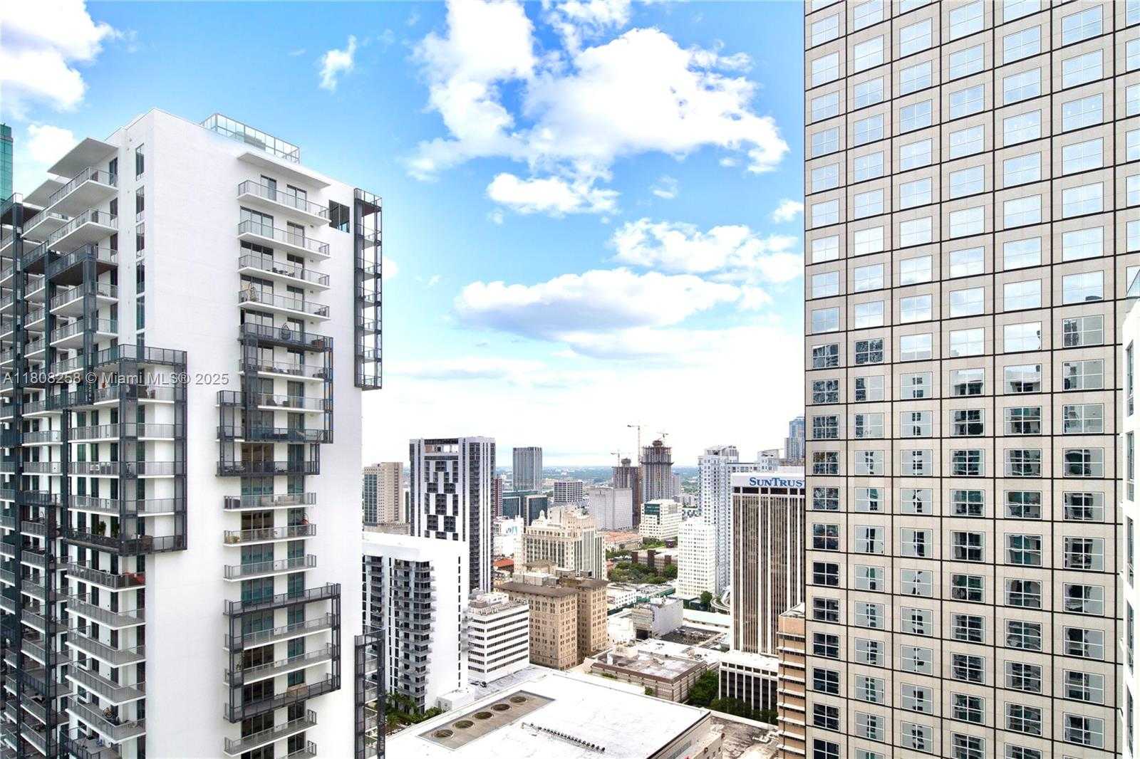 Small Image of 300 SOUTH BISCAYNE BLVD #T-3605, Miami Number 24