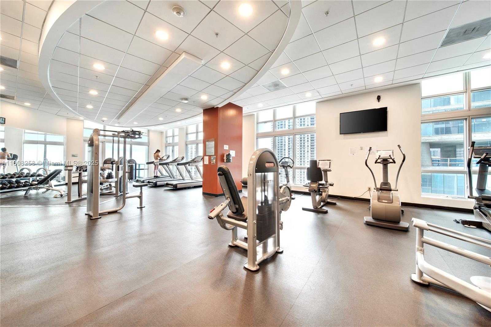 Small Image of 300 SOUTH BISCAYNE BLVD #T-3605, Miami Number 31