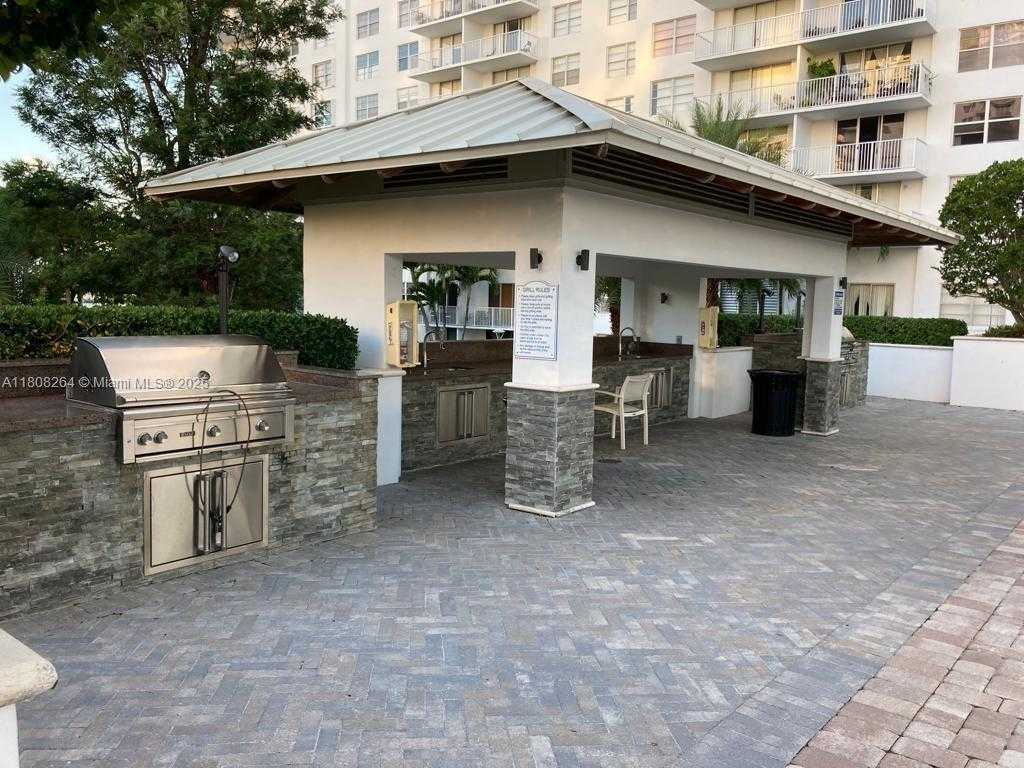 Small Image of 2851 NORTH EAST 183RD ST #615E, Aventura Number 8