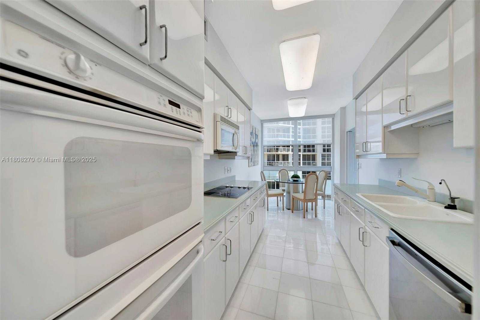 Small Image of 6001 NORTH OCEAN DR #1001, Hollywood Number 9
