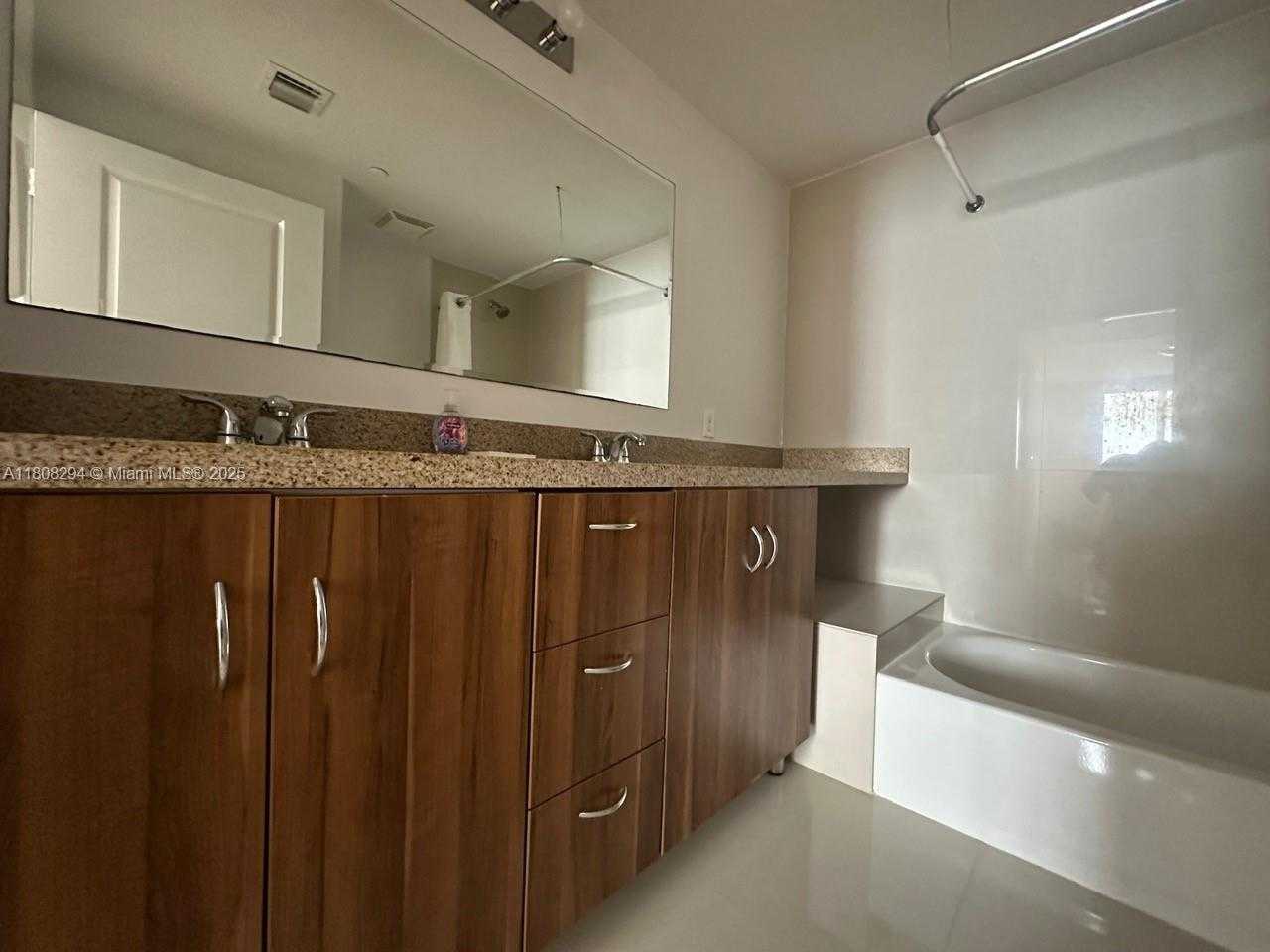 Small Image of 601 NORTH EAST 23RD ST #PH02, Miami Number 10