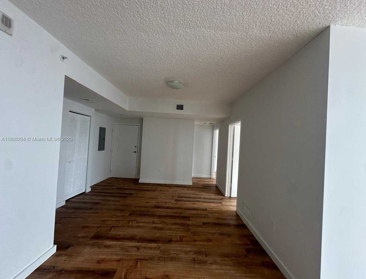 Small Image of 601 NORTH EAST 23RD ST #PH02, Miami Number 3