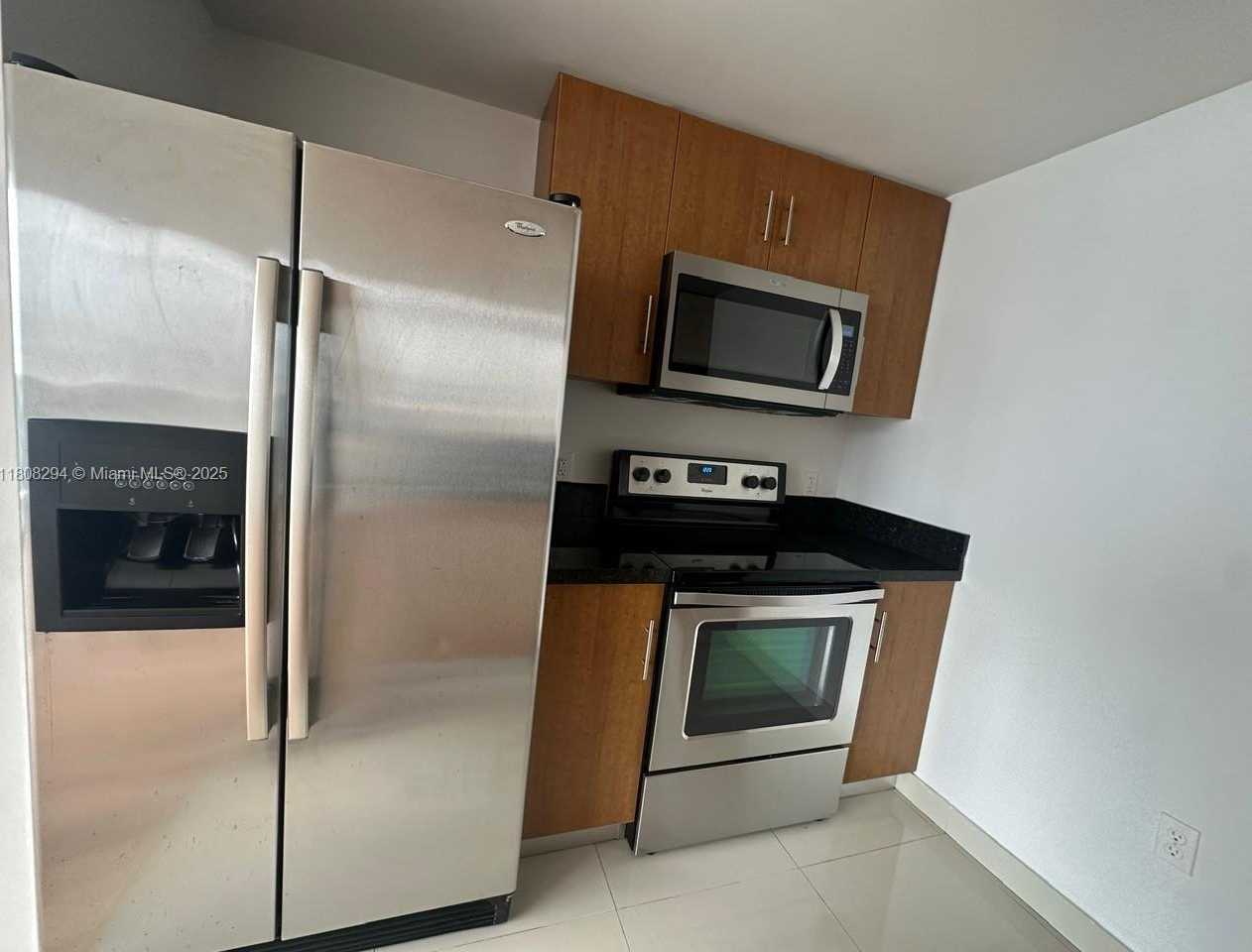 Small Image of 601 NORTH EAST 23RD ST #PH02, Miami Number 7