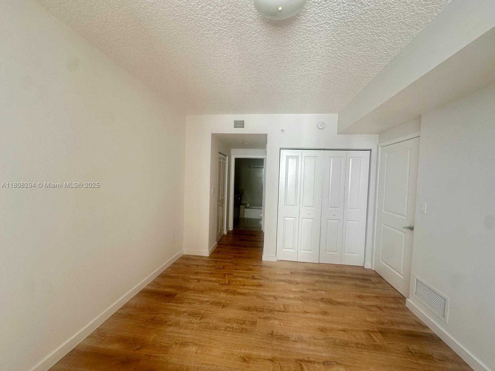 Small Image of 601 NORTH EAST 23RD ST #PH02, Miami Number 9