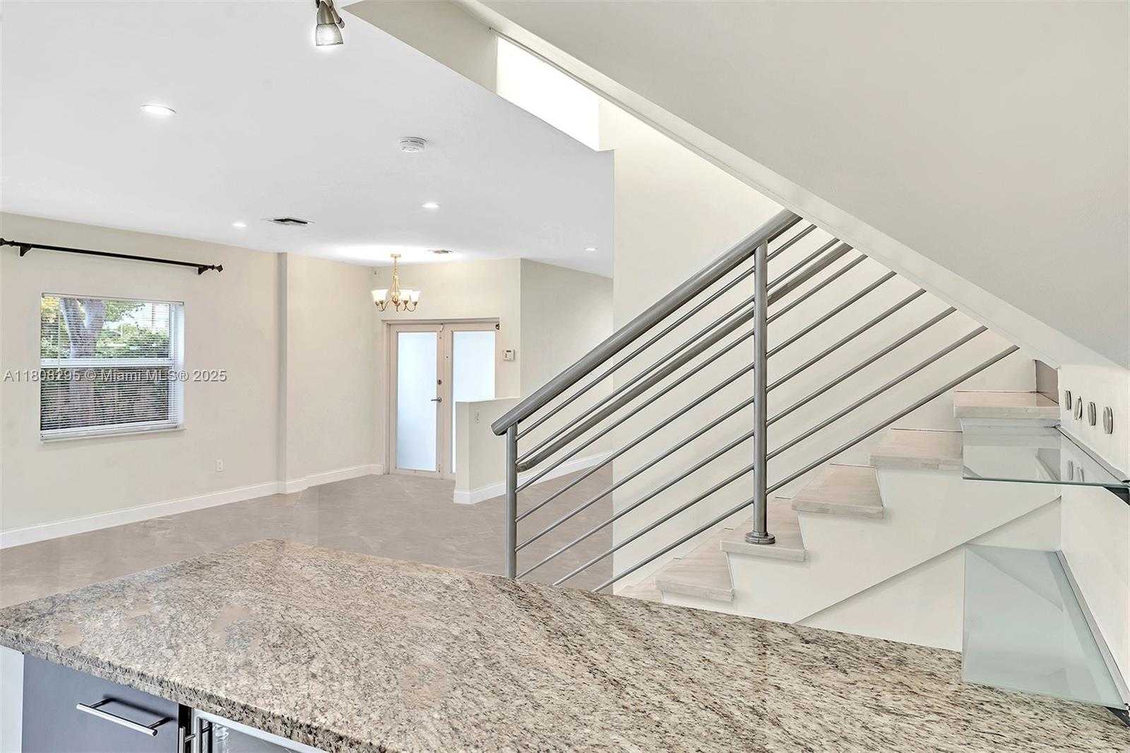 Small Image of 2620 NE 214 ST, Miami Number 28