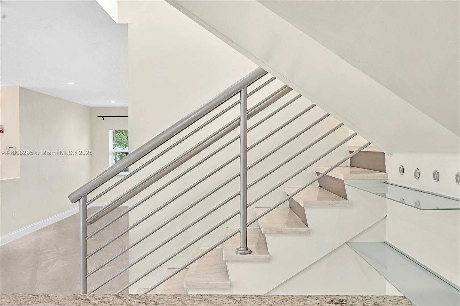 Small Image of 2620 NE 214 ST, Miami Number 29