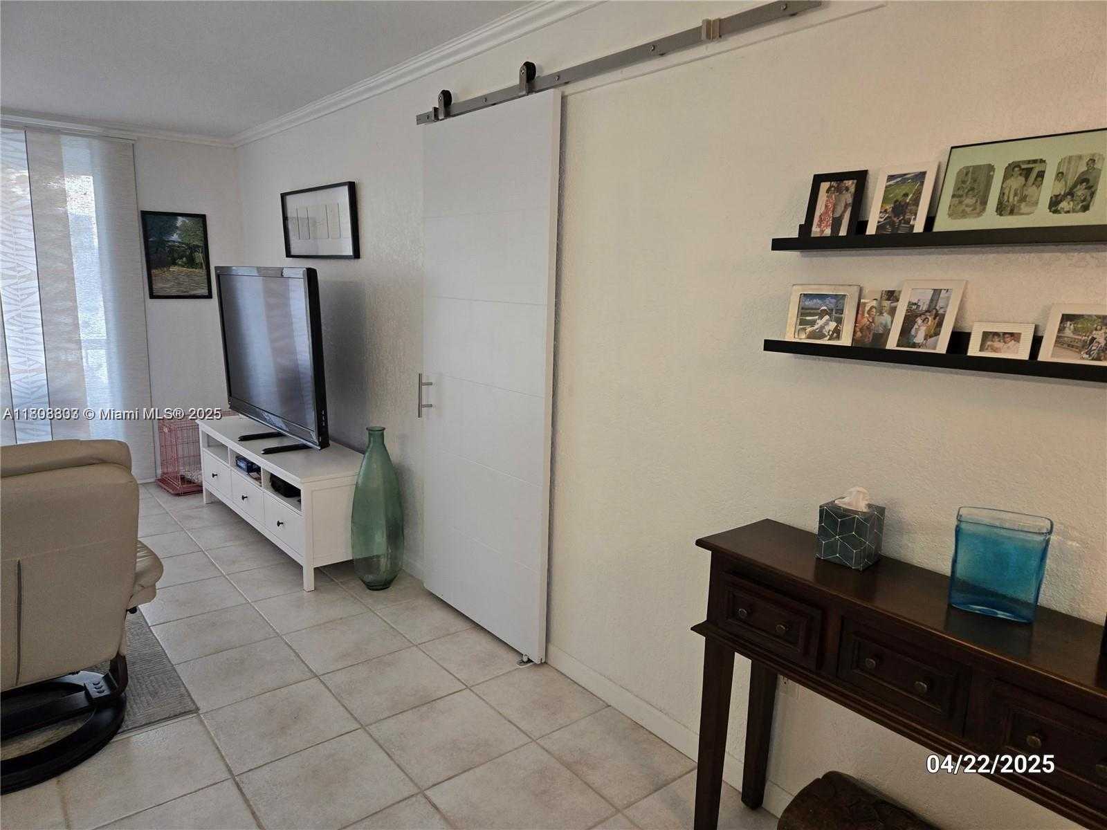 Small Image of 2905 POINT EAST DR #L608, Aventura Number 11