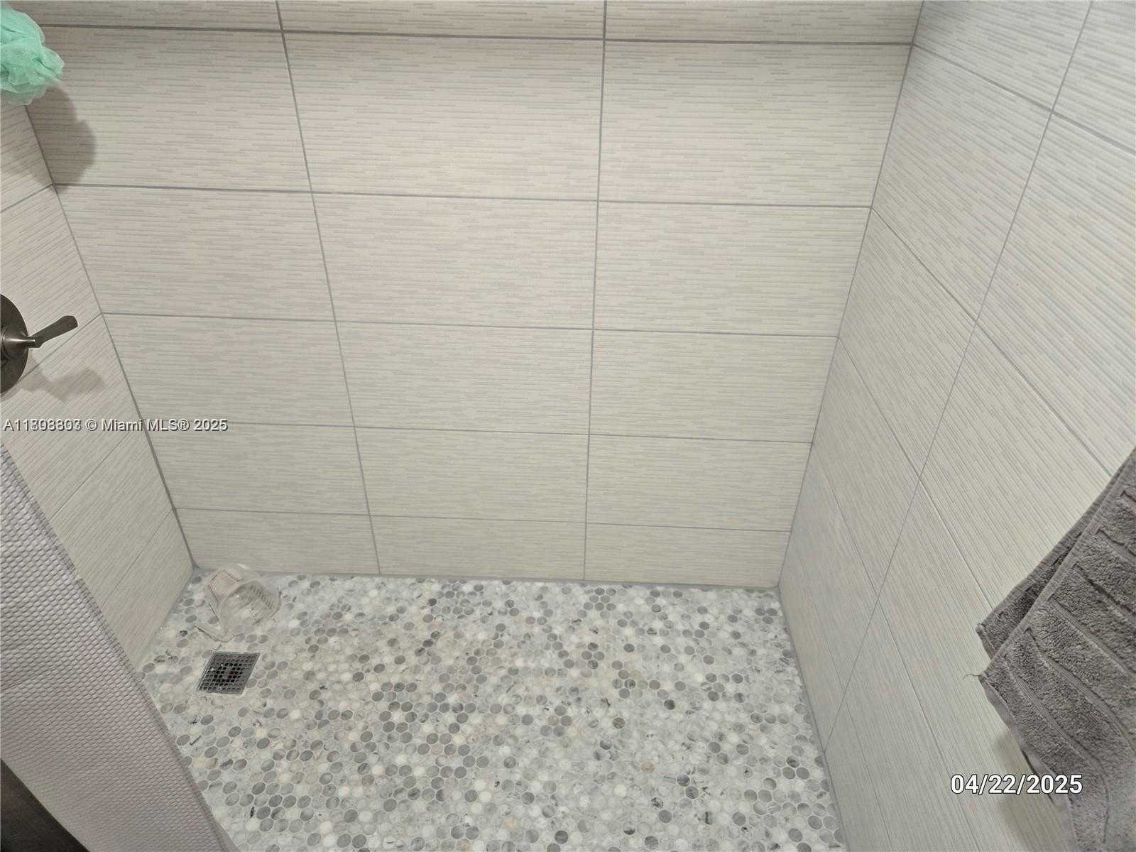 Small Image of 2905 POINT EAST DR #L608, Aventura Number 15