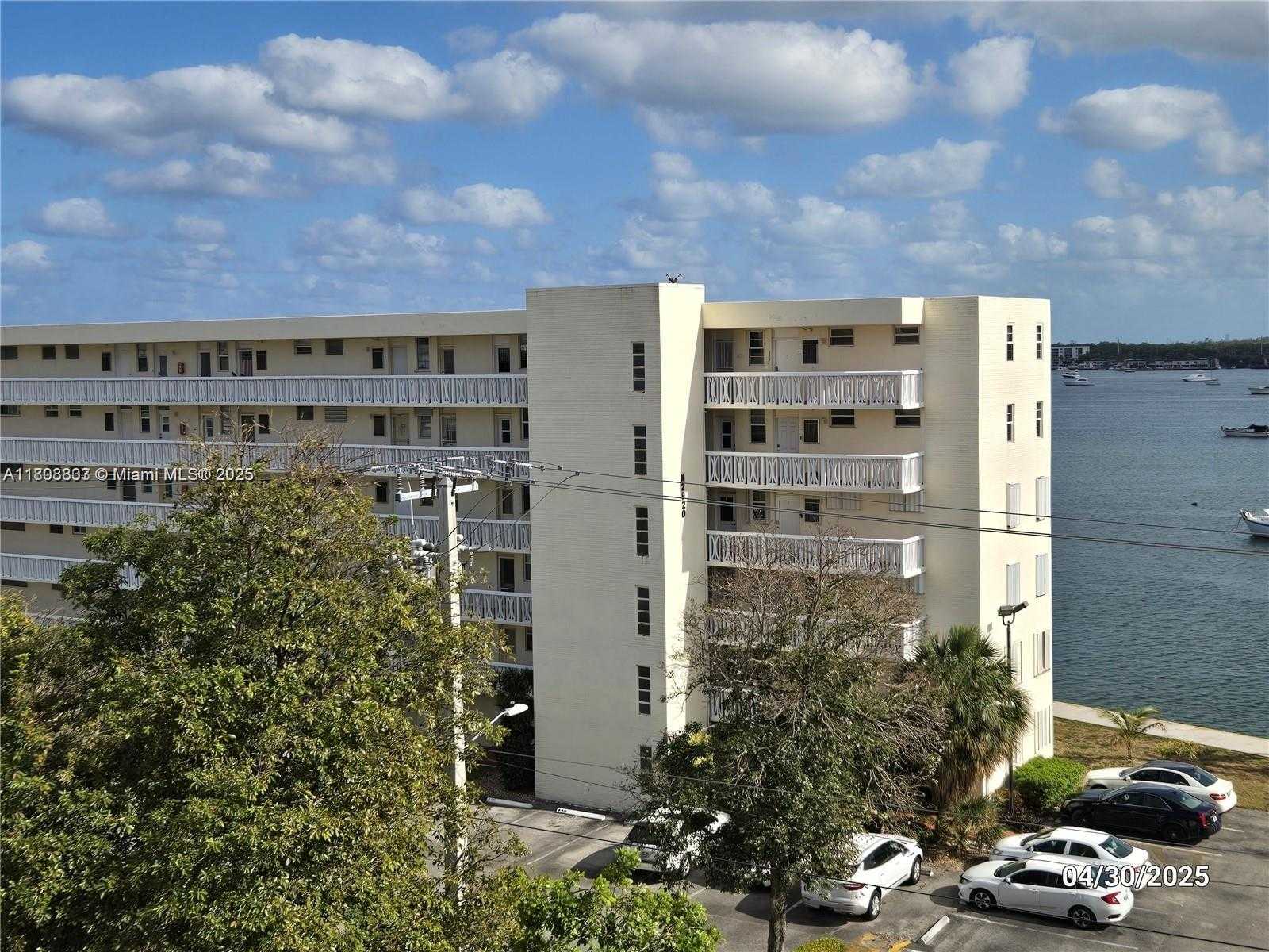 Small Image of 2905 POINT EAST DR #L608, Aventura Number 24