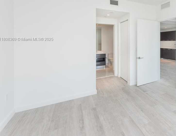 Small Image of 45 SOUTH WEST 9TH STREET #4105, Miami Number 15
