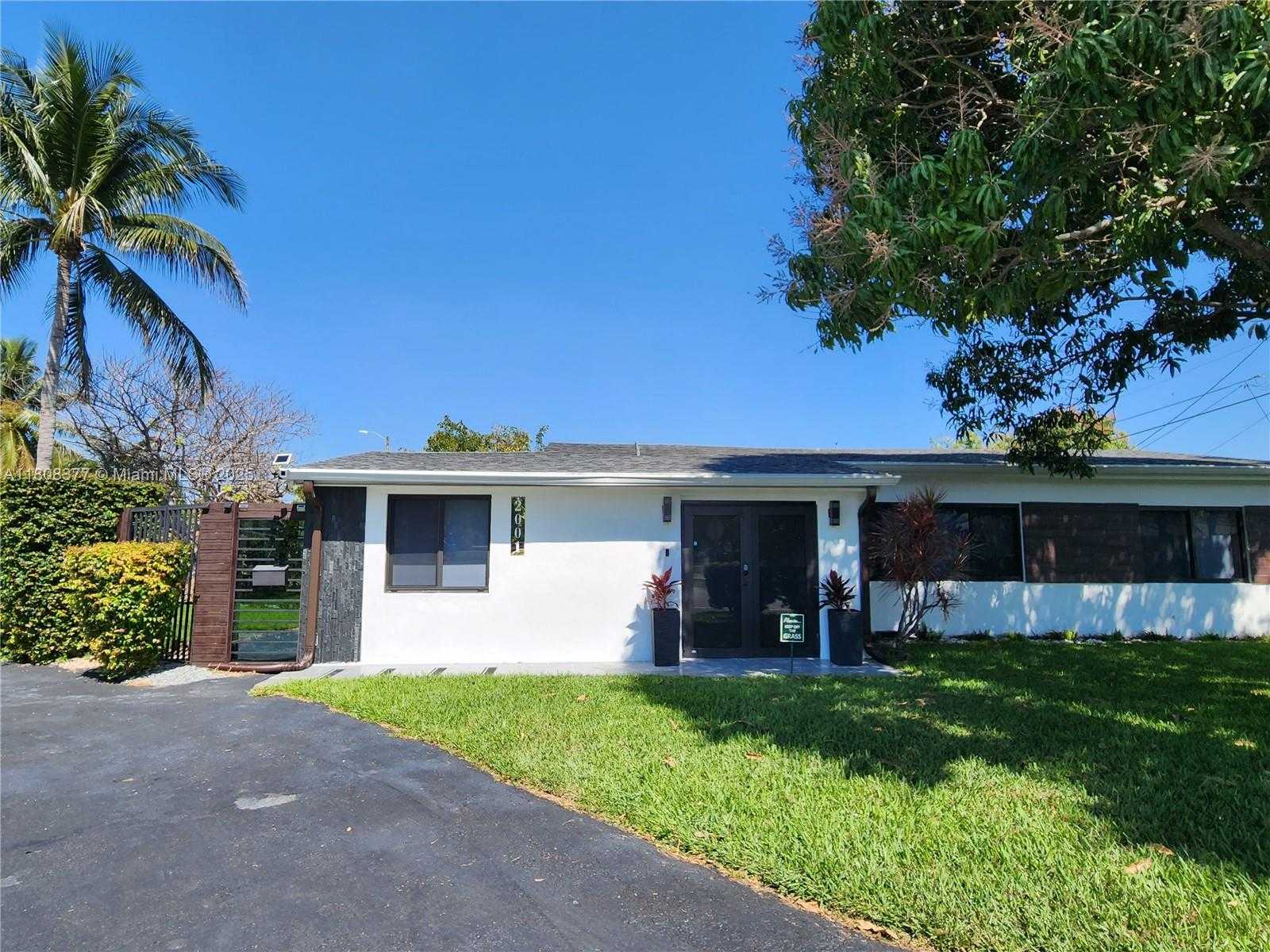 Small Image of 2001 NORTH EAST 183RD ST, North Miami Beach Number 14