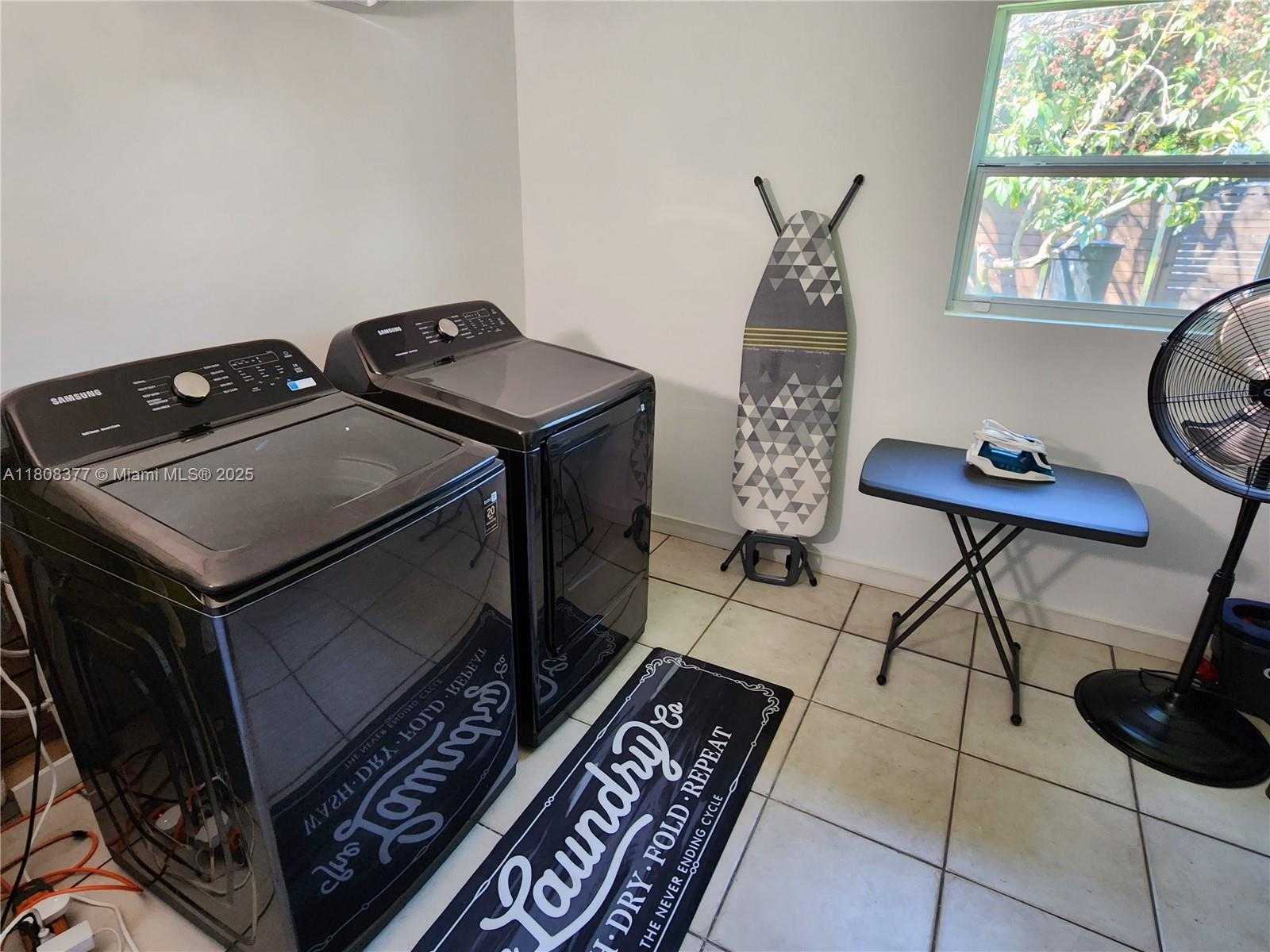 Small Image of 2001 NORTH EAST 183RD ST, North Miami Beach Number 16