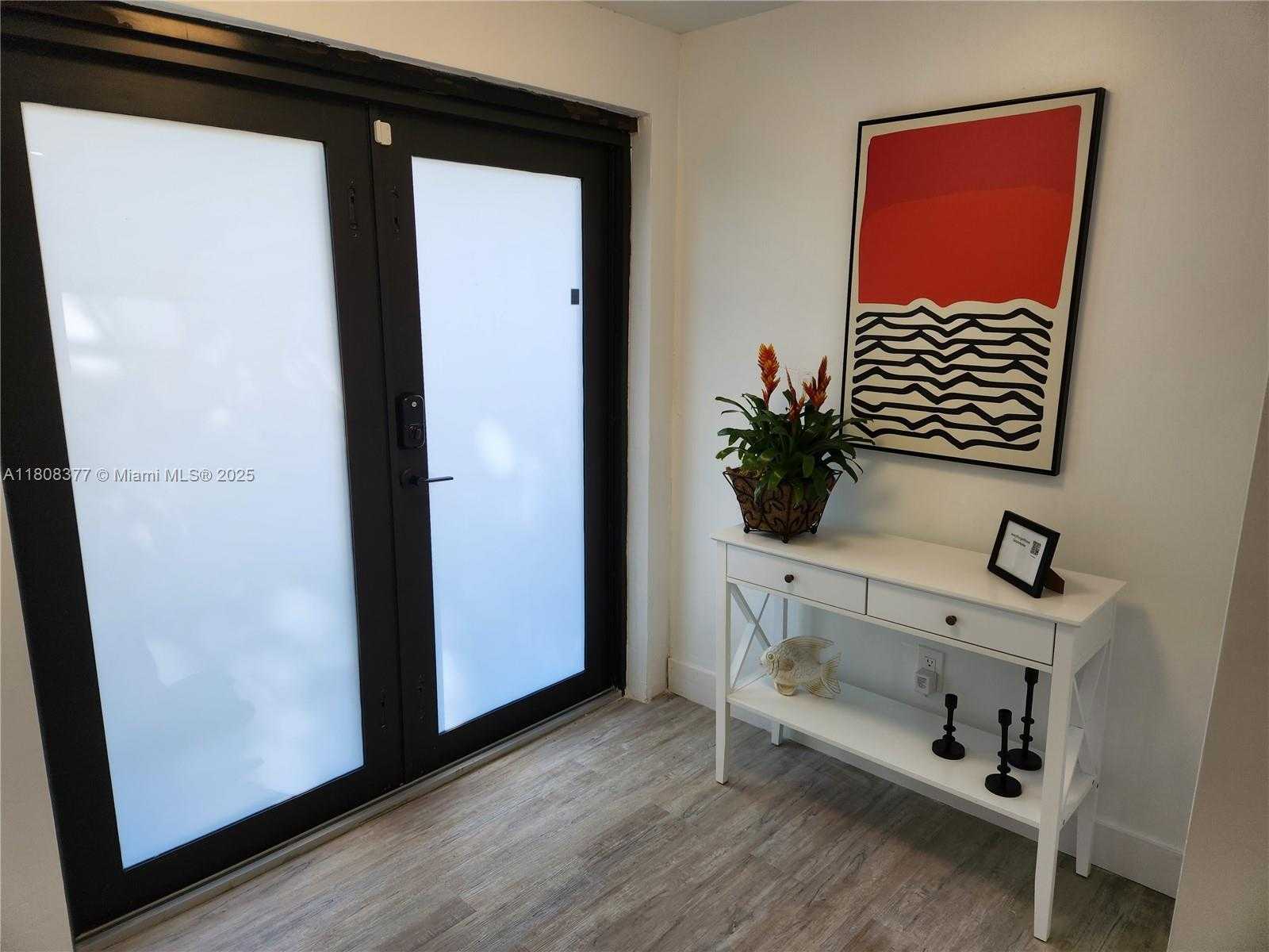 Small Image of 2001 NORTH EAST 183RD ST, North Miami Beach Number 8