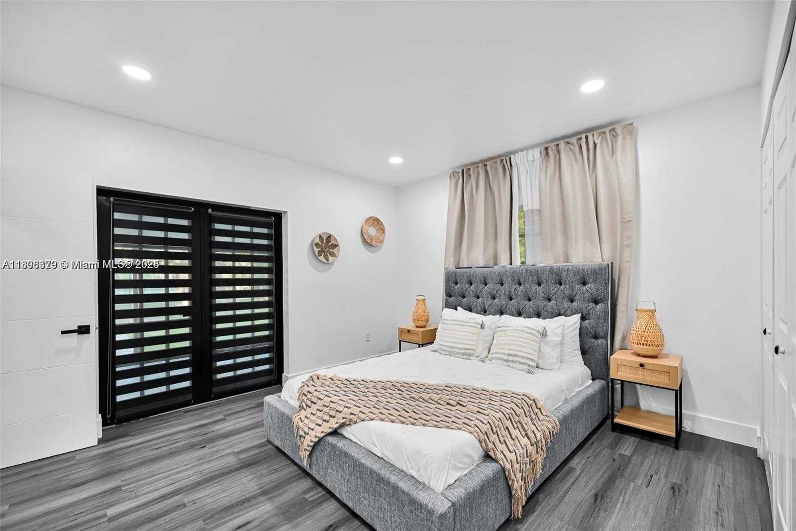 Small Image of 7335 SOUTH WEST 104TH ST, Pinecrest Number 14