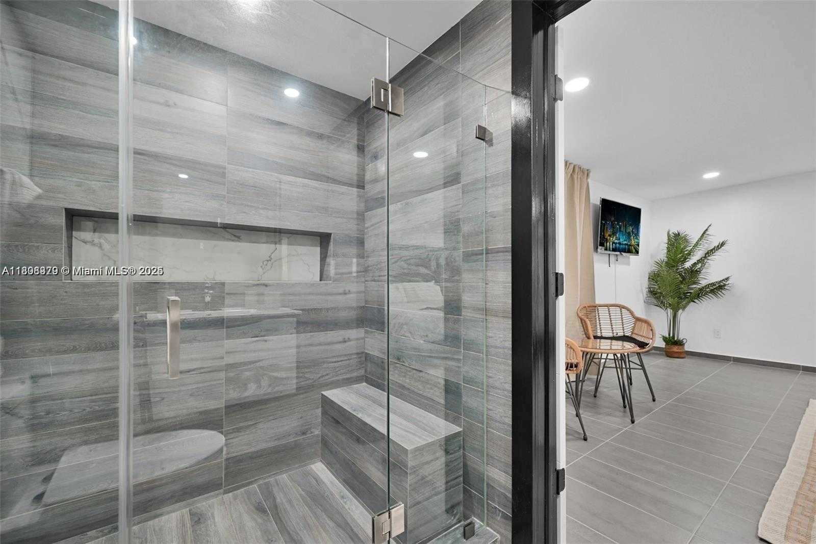 Small Image of 7335 SOUTH WEST 104TH ST, Pinecrest Number 27
