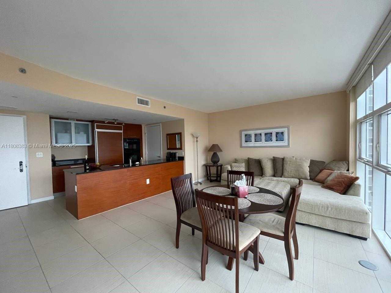 Small Image of 1830 SOUTH OCEAN DR #1807, Hallandale Beach Number 4