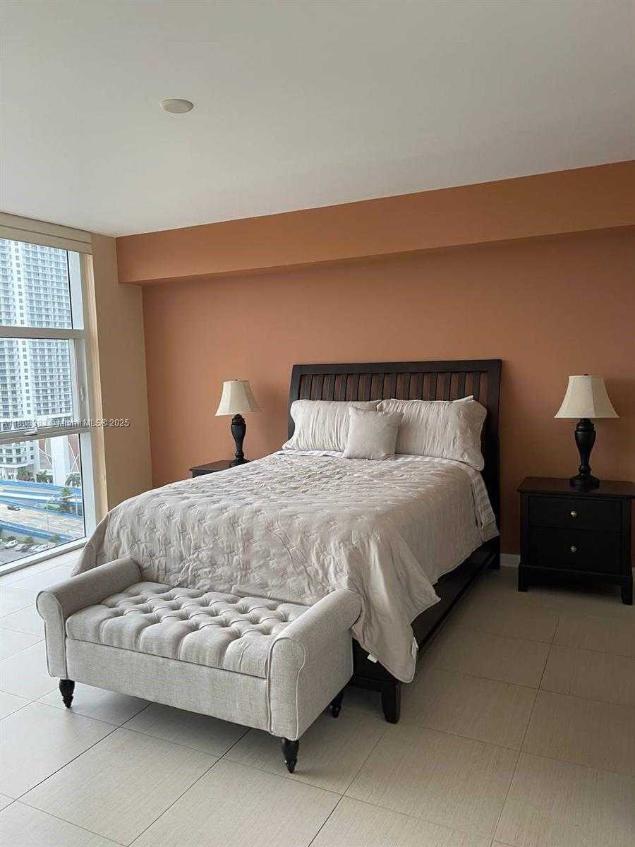 Small Image of 1830 SOUTH OCEAN DR #1807, Hallandale Beach Number 7