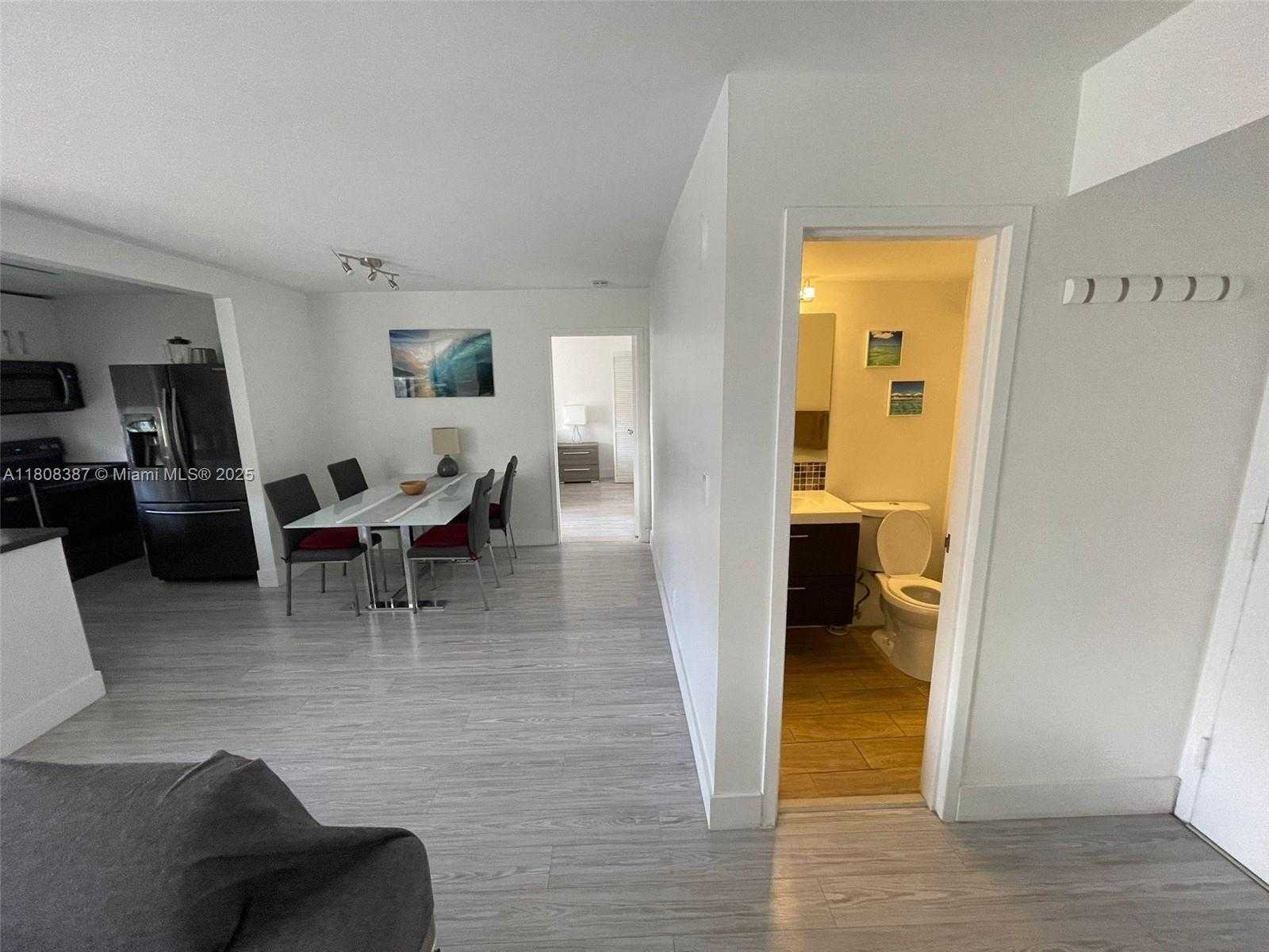 Small Image of 17021 NORTH BAY RD #721, Sunny Isles Beach Number 10