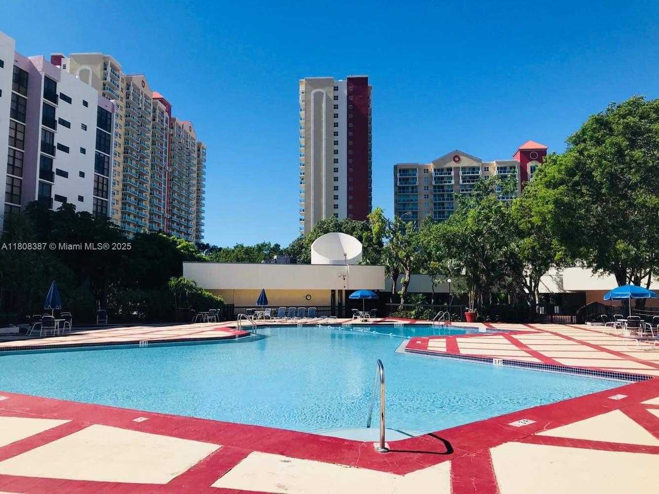 Small Image of 17021 NORTH BAY RD #721, Sunny Isles Beach Number 2
