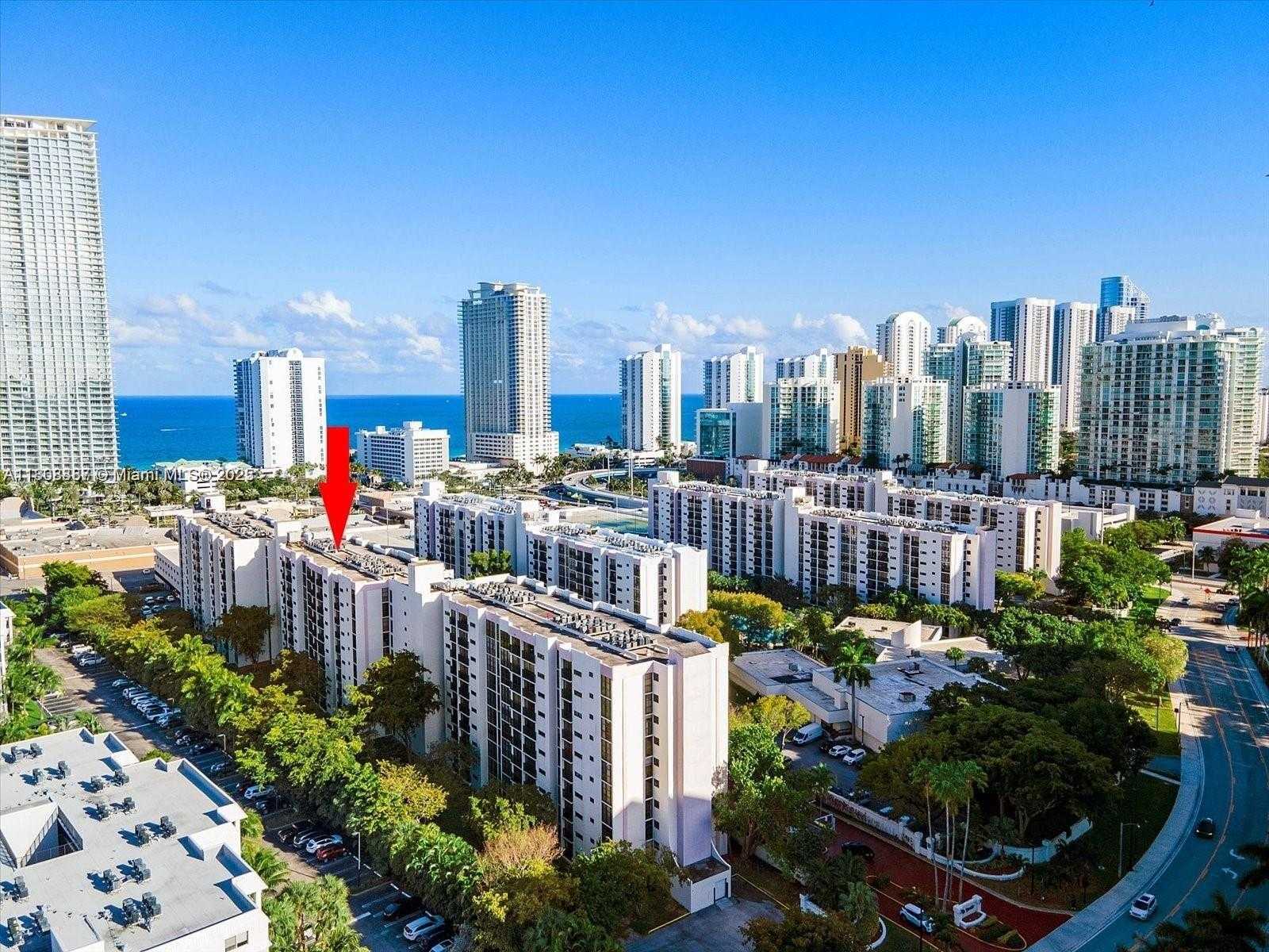 Small Image of 17021 NORTH BAY RD #721, Sunny Isles Beach Number 3