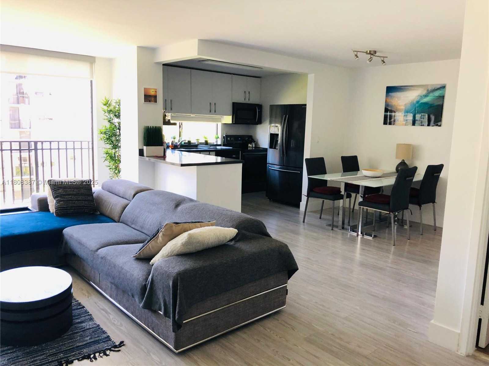 Small Image of 17021 NORTH BAY RD #721, Sunny Isles Beach Number 5